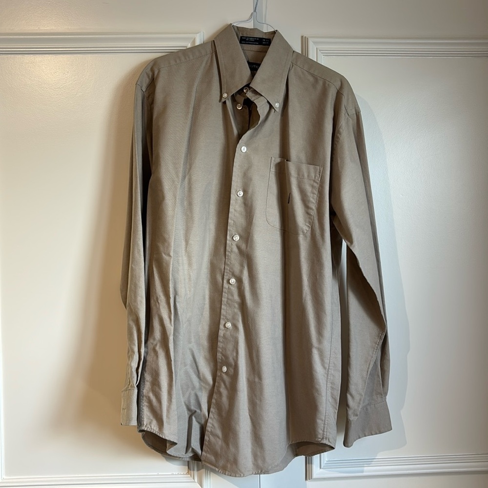 Men’s Nautica cotton button-down shirt, size 15.5 neck, 34/35